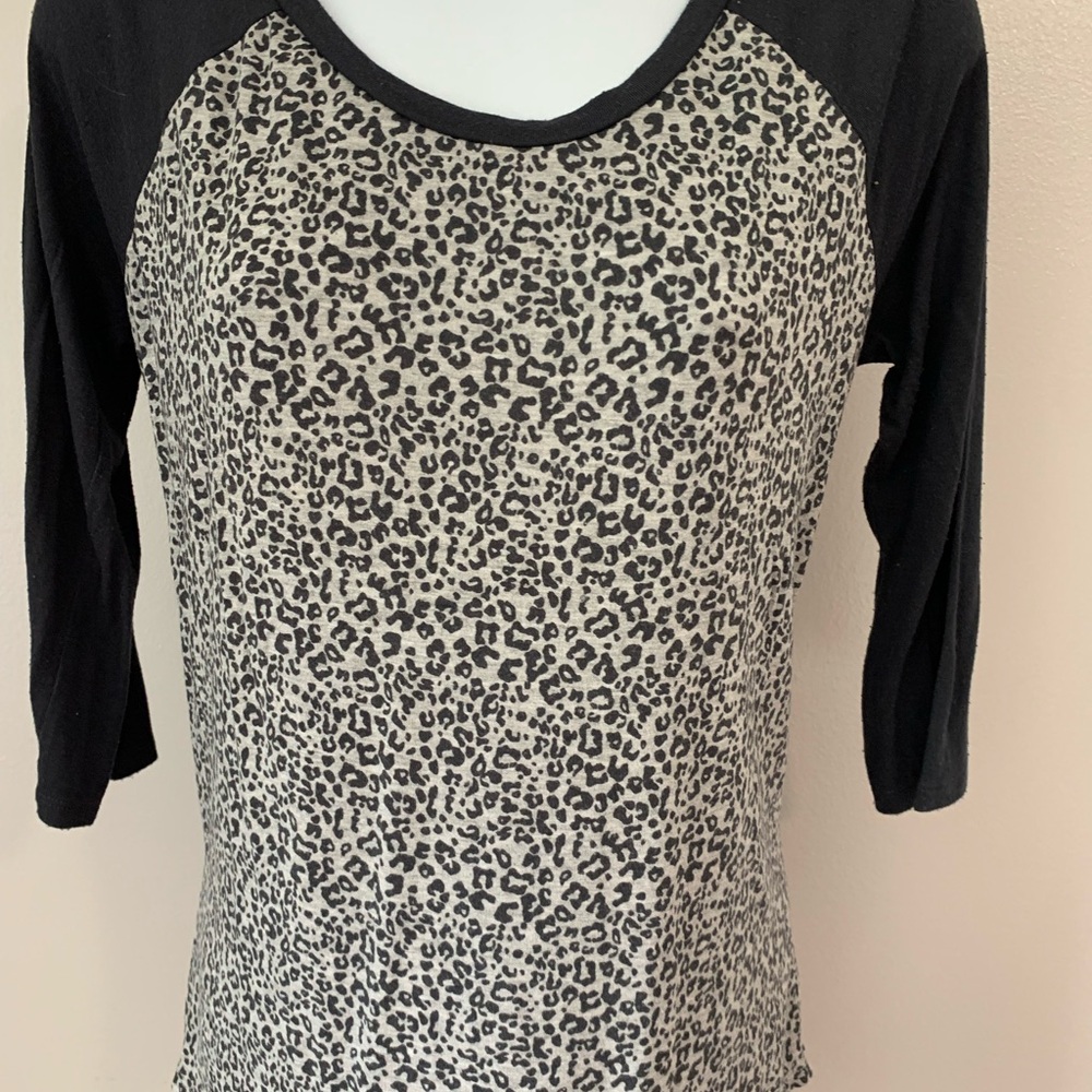 Maurices Leopard Tee - Picture 12 of 16